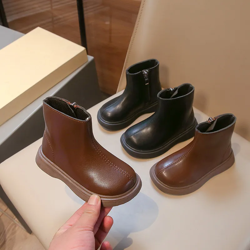2024 Envío gratis NUEVO DESIGNILIDAD Men Womens Snow Kids Bots Winter Algodón Agodón zapatos Furry Furry Boots Martin Boots