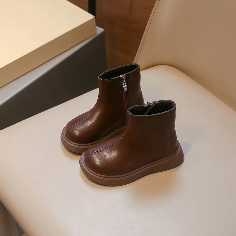 2024 Envío gratis NUEVO DESIGNILIDAD Men Womens Snow Kids Bots Winter Algodón Agodón zapatos Furry Furry Boots Martin Boots