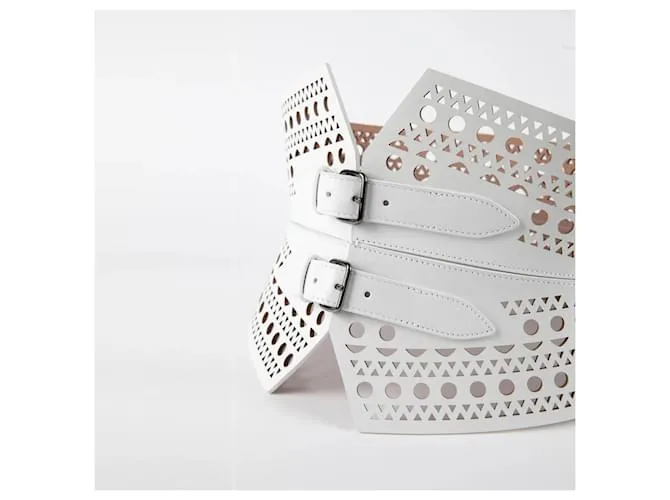 Alaïa Cinturón corsé de cuero calado Alaia Blanco 
