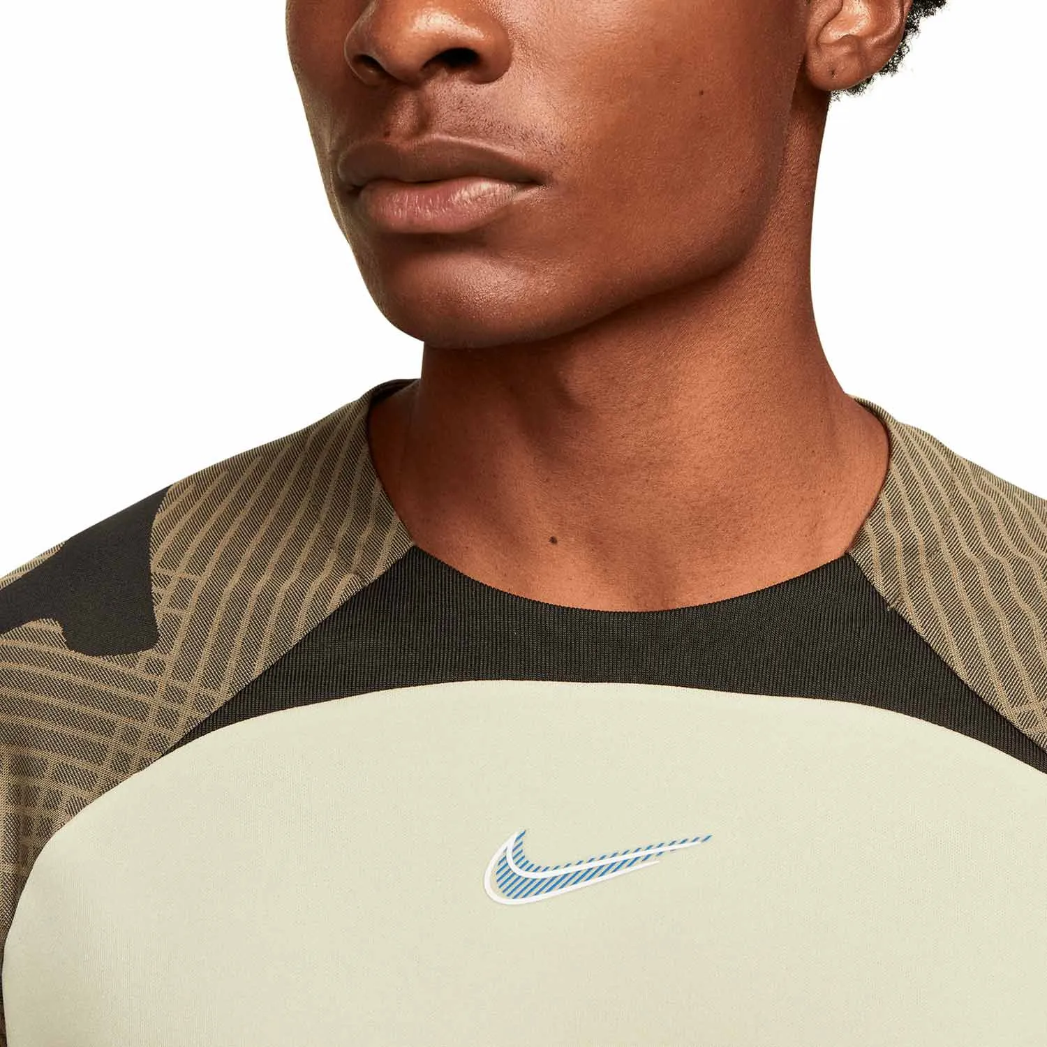 CAMISETA NIKE DRIFIT STRIKE