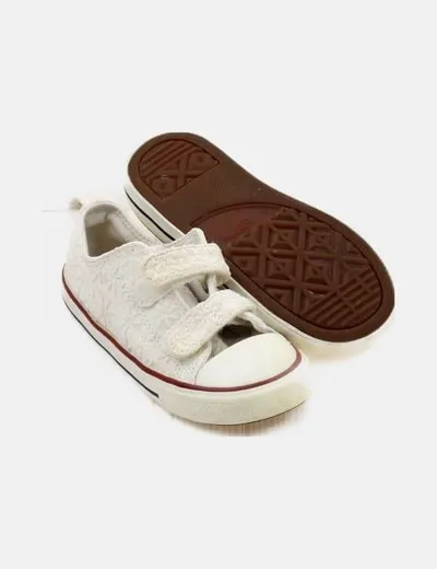 Converse Deportiva blanca bordada