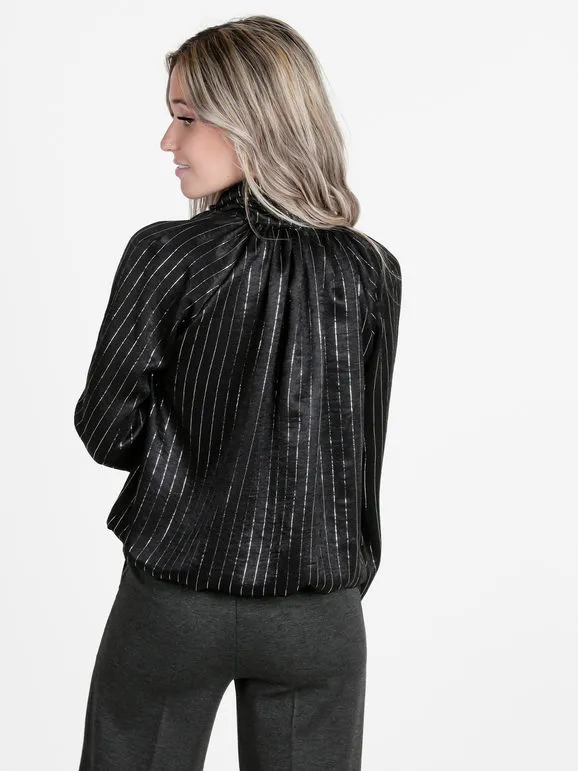 Daystar Blusa de mujer de manga larga con rayas plateadas.
