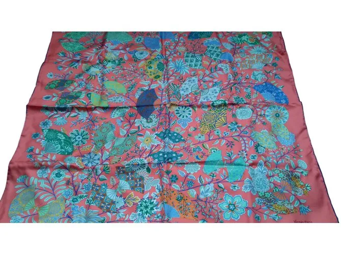 Hermès FLEURS ET PAPILLONS DE TISSU Multicolor 