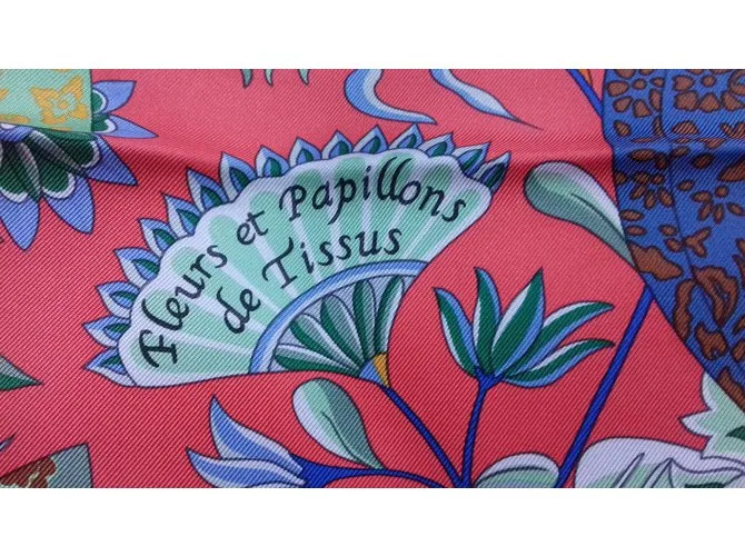 Hermès FLEURS ET PAPILLONS DE TISSU Multicolor 