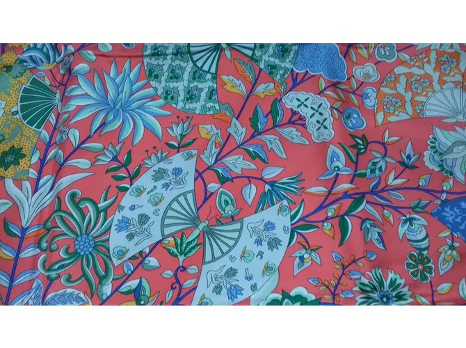Hermès FLEURS ET PAPILLONS DE TISSU Multicolor 