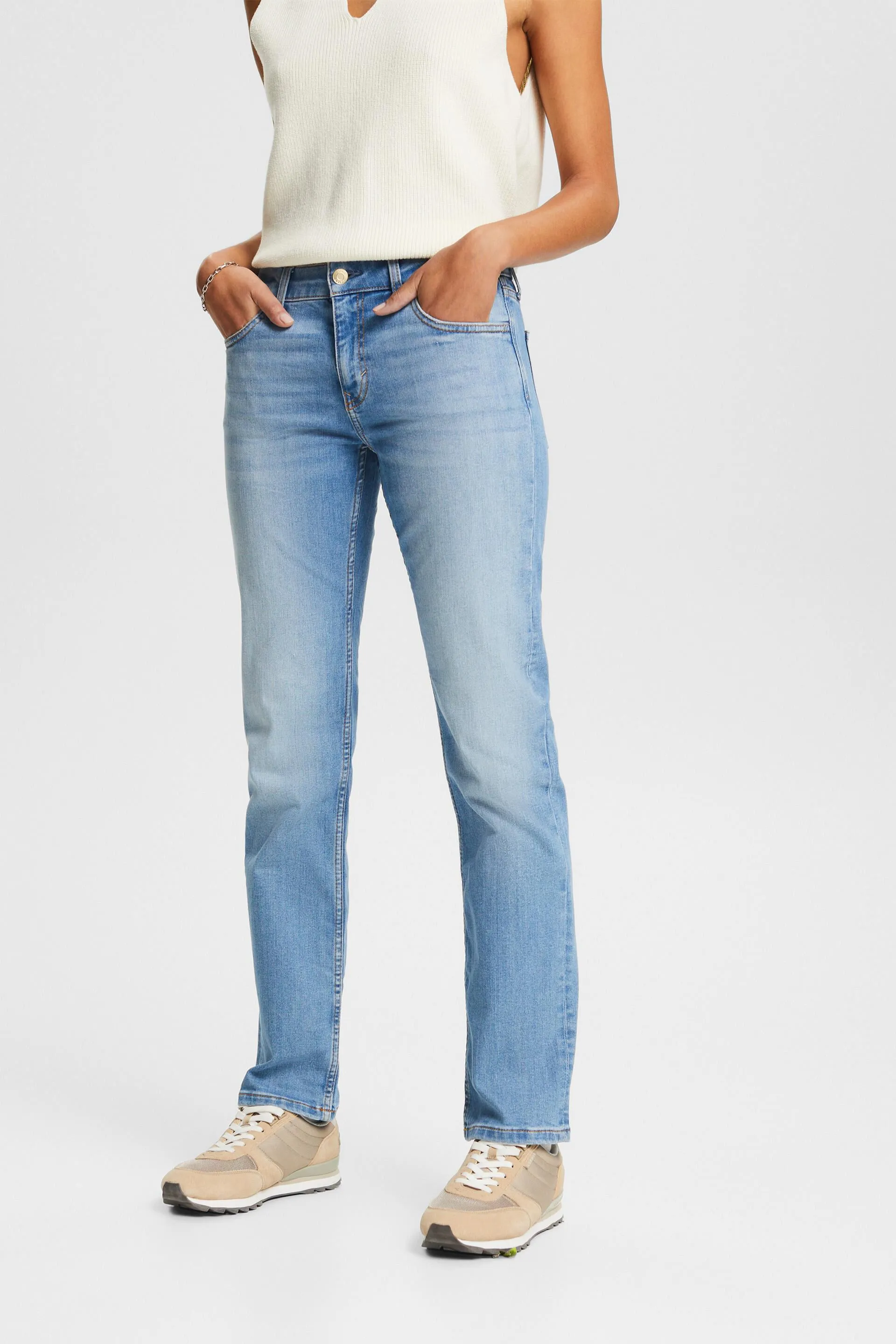 JEANS MIDRISE STRAIGHT FIT