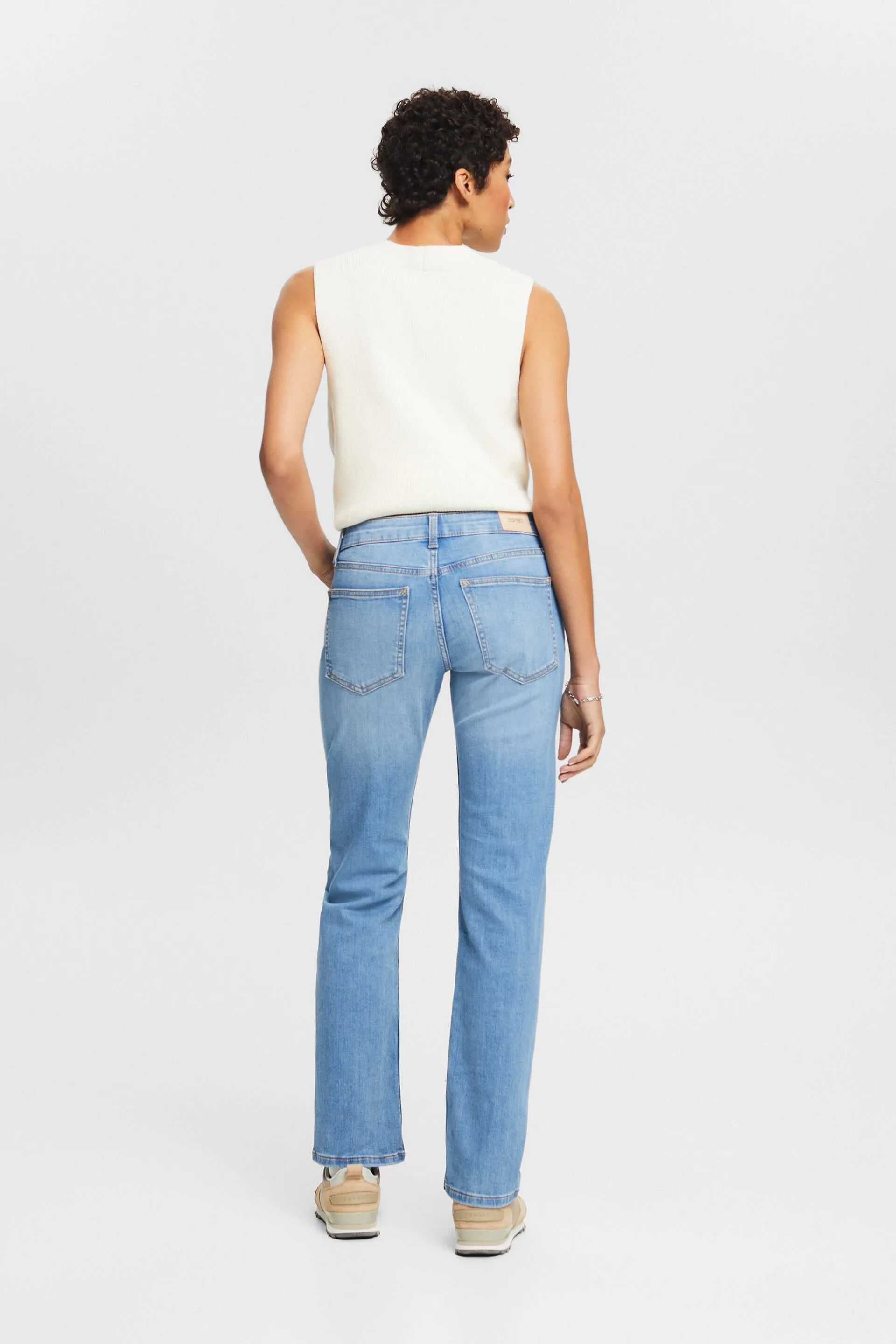 JEANS MIDRISE STRAIGHT FIT