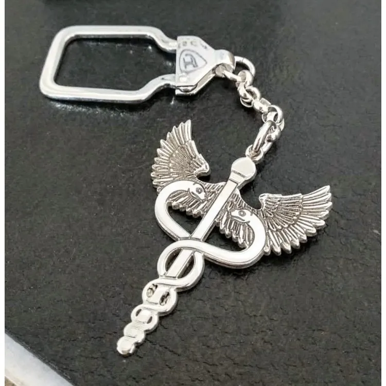 Llavero para medicos personalizado en plata de ley