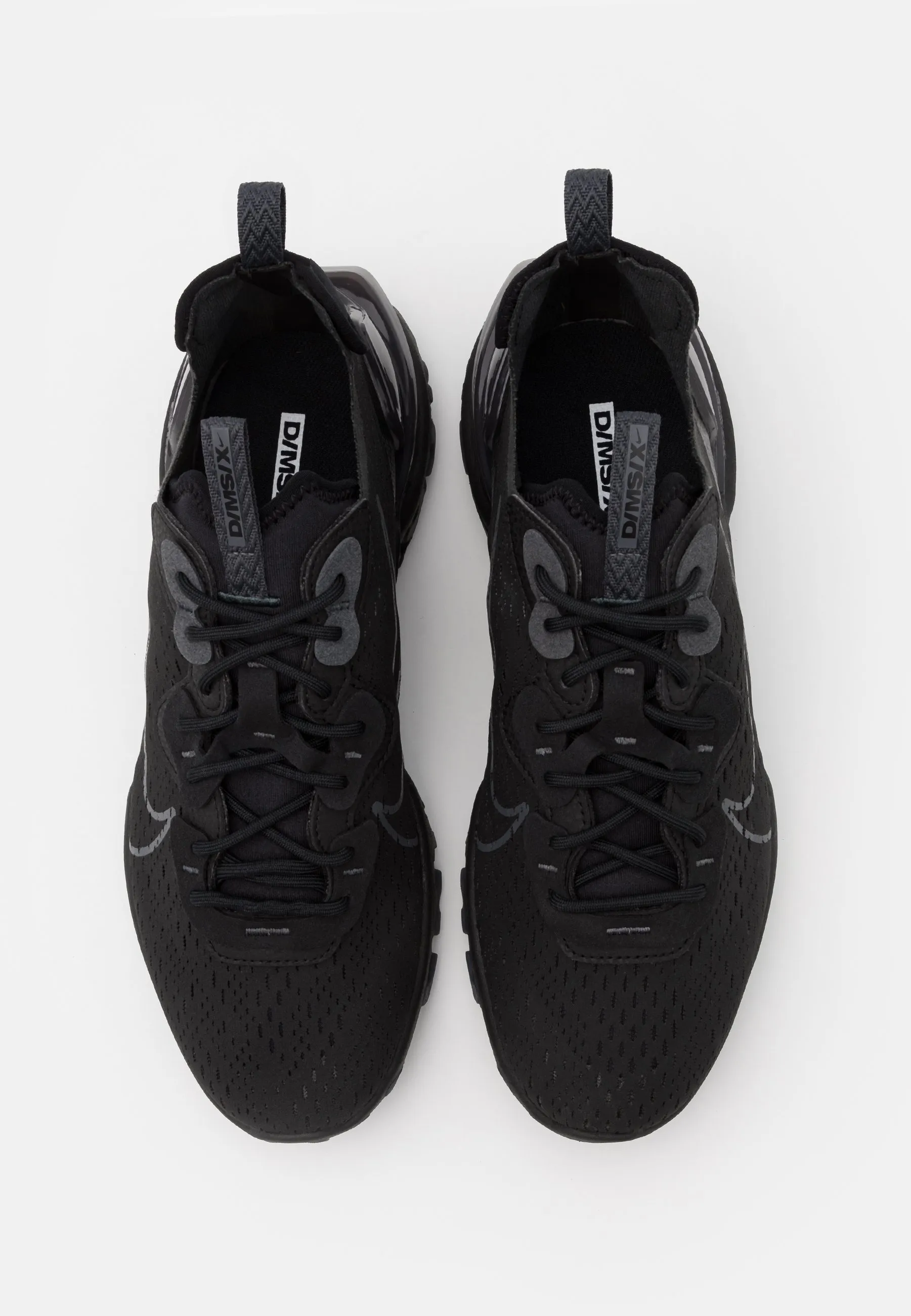 NIKE REACT V2  ZAPATILLAS