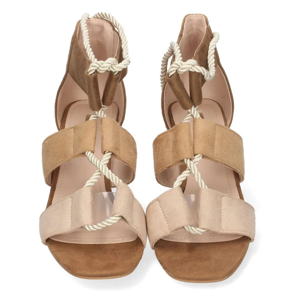 SANDALIAS CON TACóN DE ESPARTO, SANDALIAS CON TACóN BAJO, ZAPATOS DE TACóN BAJO, 1CE02401CE0240A