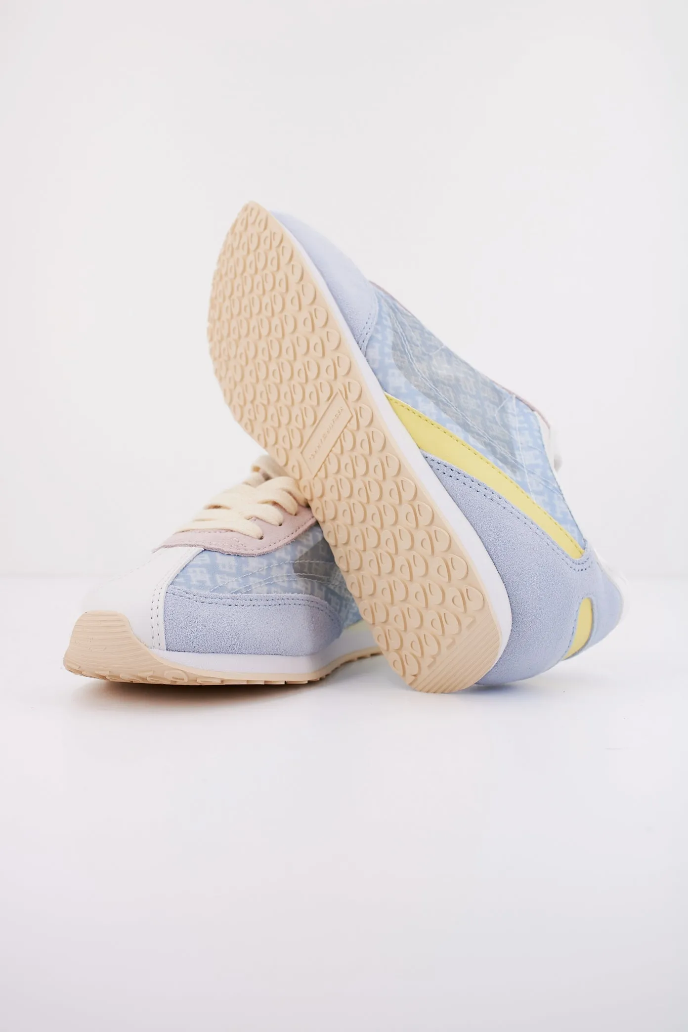 TOMMY HILFIGER TH MONOGRAM HERITAGE RUNNER