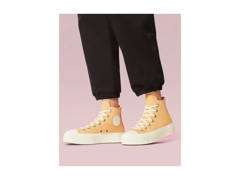 ZAPATILLA CONVERSE CHUCK TAYLOR ALL STAR LIFT PLATAFORM HI A02589C EN COLOR CYBER MANGO